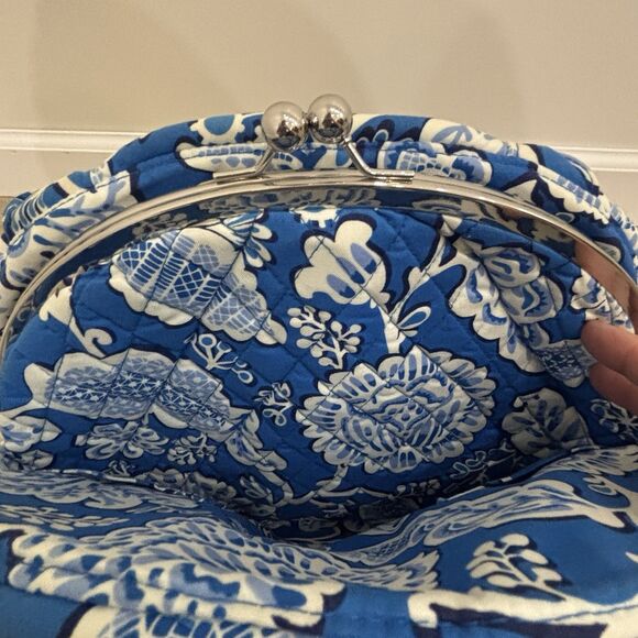 Vera Bradley Eloise Kiss Lock Purse Blue Lagoon Retired Quilted Bag 2011 - Picture 6 of 12